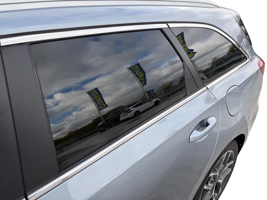 Kia Ceed Sportswagon 1.0 T-GDi GT-Line Business Edition | *1E EIGENAAR | FABRIEKSGARANTIE | APPLE CARPLAY/ ANDROID AUTO | JBL SOUND | STOF/LEDER | NAVI | CAMERA | LMV | ETC…