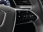 Audi e-tron 55 408pk Quattro S edition 95 kWh · SOH 97,1% · Panoramadak · Camera · Luchtvering · Zwart Optiek Plus · 21'' Inch ·
