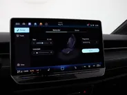 Volkswagen ID.7 Pro Limited Edition 77 kWh accu 286 PK · Draadloze telefoonlader · 360 camera · verwarmde voorstoelen · Voorraad OUTLET · Prijs is inclusief inruilpremie ·