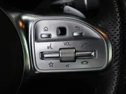Mercedes-Benz GLC Coupé 300e 4MATIC Business Solution AMG l Trekhaak l Stoelverwarming l Achteruitrij camera