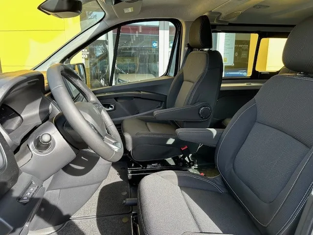 Renault Trafic 170PK L2H1 Extra DC DUBBEL CABINE | NAVI | CAMERA | CLIMAT CONTROL