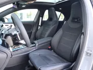 Mercedes-Benz A-Klasse 250 e 140 Year Edition l Keyless l Panoramadak l Memory