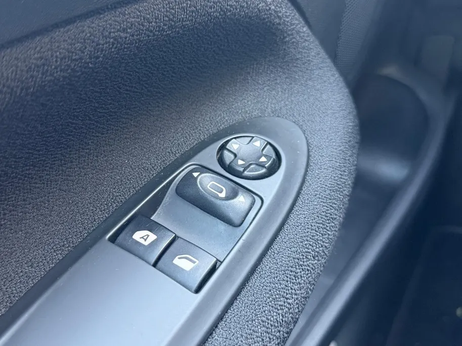 DS DS 3 1.2 PureTech So Chic | Airco | Bluetooth | Cruise Control | 12 maanden garantie! |