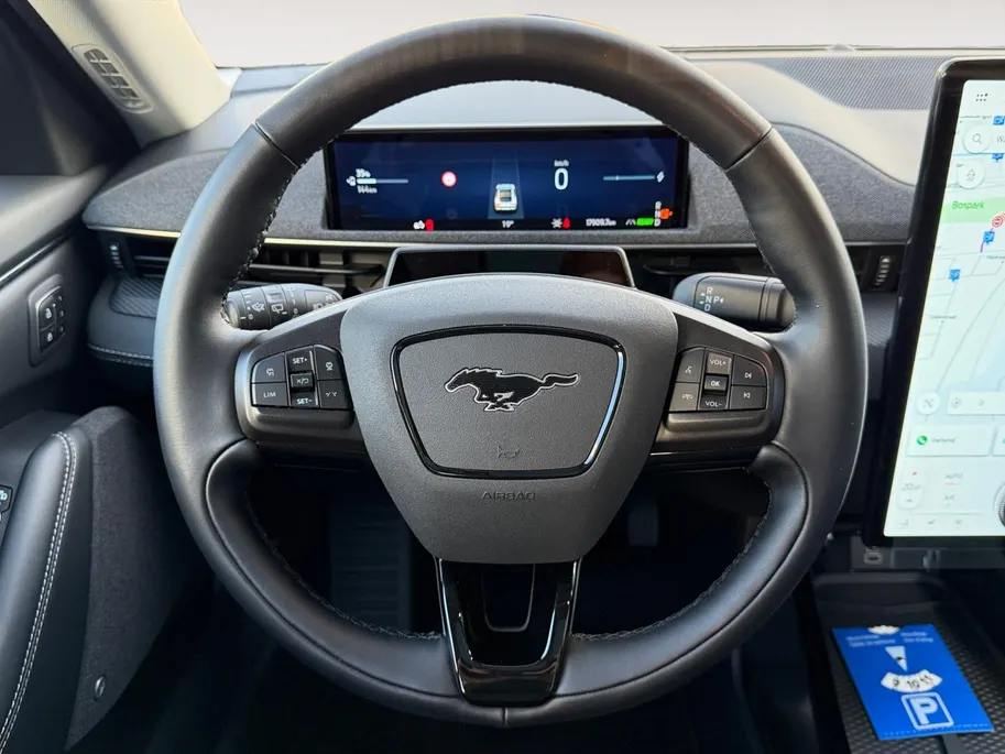 Ford Mustang Mach-E Standard RWD 73 kWh | Automaat | Pano dak | Adapt. Cruise control | BLIS | B&O audio | 360 graden camera | Parkeersensoren voor en achter | Elektr. achterklep | Fabrieksgarantie |