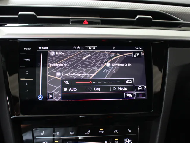 Volkswagen Arteon Shooting Brake 2.0 TSI R-Line Panoramadak | Leder | DCC | IQ-Light | 20' Nashville velgen | Harman Kardon Audio