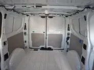 Ford E-Transit Custom 340 L1H1 Trend AWD 71 kWh | Direct leverbaar | 0,99% rente | 3-zits | Trekhaak
