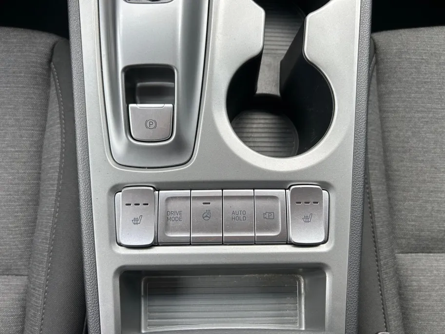 Hyundai Kona EV Comfort Smart 64 kWh | Apple Carplay/Android Auto | cruise control adaptief met Stop&Go | navigatiesysteem full map | Stoelverwarming | warmtepomp |