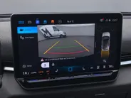 Volkswagen T-Roc 1.5eTSI/150PK R-Line · Navigatie · Camera + Parkeersensoren · Apple/Android Car Play · Garantie t/m 18-12-2027