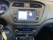 Hyundai i20 1.0 T-GDI Comfort | Automaat | Cruise Control | Climate Control | Camera | Navigatie | LM Velgen |