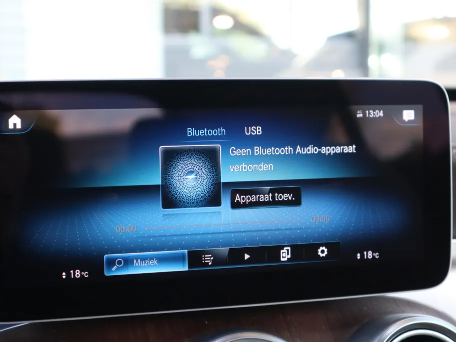 Mercedes-Benz GLC 300 4MATIC AMG line l Panoramadak l Stoelverwarming l Ambiente lichtpakket