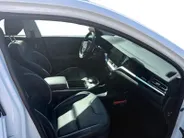 Kia e-Niro ExecutiveLine 64 kWh Meest luxe uitvoering | 1e Eigenaar | Dealer onderhouden | 3 Fase laden | Allseason banden | Metallic lak | Fabrieksgarantie | NAP