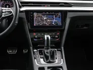 Volkswagen Arteon Shooting Brake 1.4 TSI 218pk DSG eHybrid R-Line Business · Panoramadak · Camera · Wegklapbare Trekhaak · Stoelverwarming voor + achter · Keyless · 19'' Inch ·