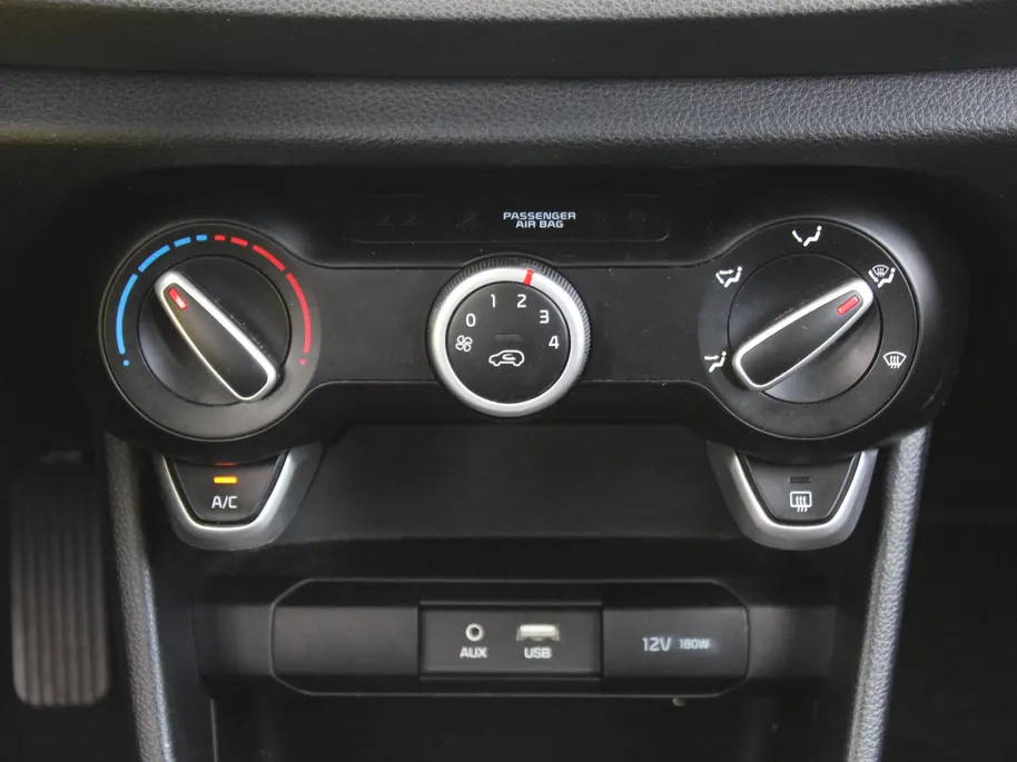 Kia Picanto 1.0 CVVT ComfortLine Navigator | Camera | Navi | Airco | Dealeronderhouden | Apple CarPlay/Android Auto | All seasons |