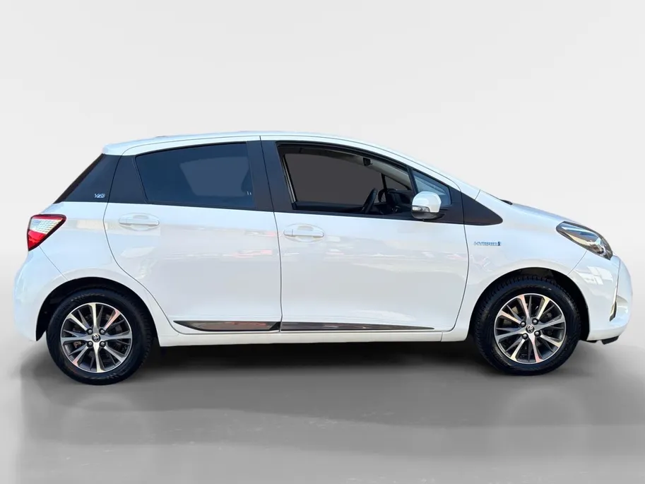 Toyota Yaris 1.5 Hybrid Dynamic | Apple Carplay / Android auto | Stoel verwarming | Achteruitrijcamera