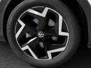 Volkswagen T-Roc 1.5 eTsi 150pk DSG R-Line First Edition · Camera · Apple/Android Car Play · Navigatie · Wegklapbare Trekhaak · Elek. Achterklep · 18'' Inch ·