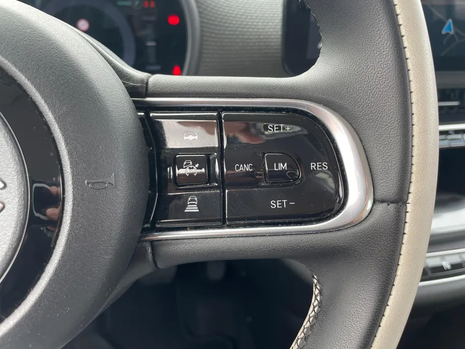 Fiat 500 La Prima 42 kWh *SOH 95%*Navi*Camera*Climate Control*Stoelverwarming*Carplay*Adapt.Cruise Control*Parkeersensoren*LM.Velgen*Zeer nette auto!
