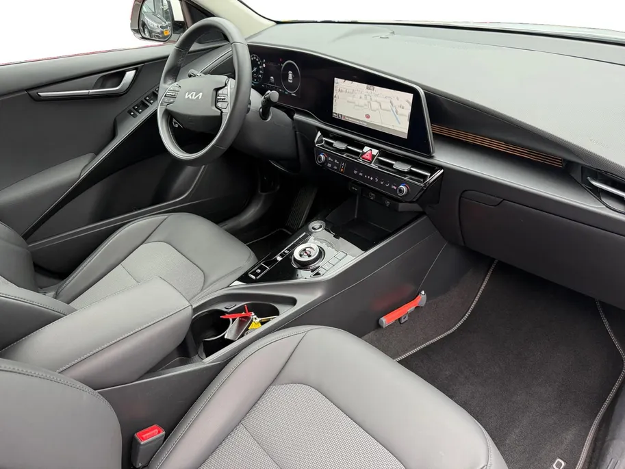 Kia Niro 1.6 GDi Hybrid DynamicLine | Zeer nette auto | 1e Eigenaar | Fabrieksgarantie | Trekhaak | Apple CarPlay & Android Auto | Navigatie |