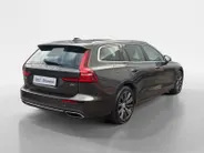 Volvo V60 2.0 B4 Core | Achteruitrijcamera | Elektr. Achterklep | Lederen bekleding | Geheugen stoelen | Dodehoek detectie | 12 maanden garantie! |