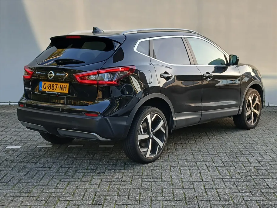 Nissan QASHQAI 1.3 DIG-T 140pk Tekna / NIEUW BINNEN! / Panoramisch glazen dak / 360 Camera / 19' / Climate en Cruisecontrol! /