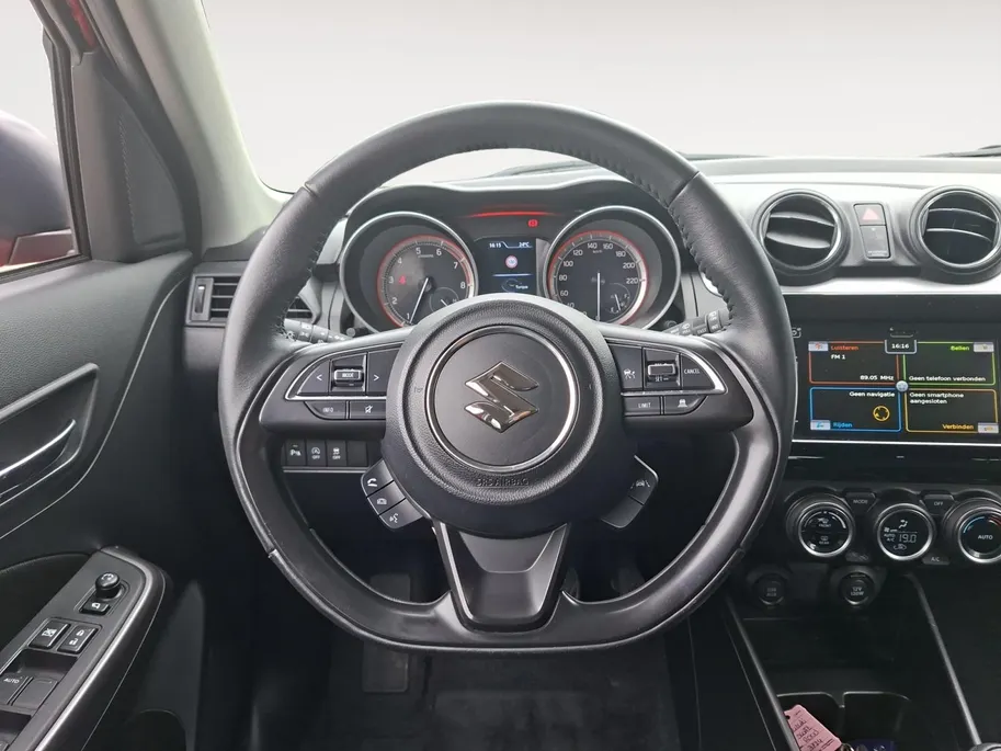 Suzuki Swift 1.2 Style Smart Hybrid | Navigatie | Hoge instap | Adaptieve cruise control | Blind spot