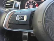 Volkswagen Golf 1.0 TSI Highline Business R | Panoramadak | Virtual Cockpit | Achteruitrijcamera | Apple/Android Auto | Dynaudio | 12 maanden garantie |