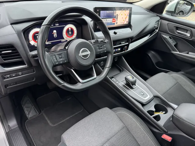 Nissan QASHQAI 1.3 MHEV Xtronic N-Connecta Panodak
