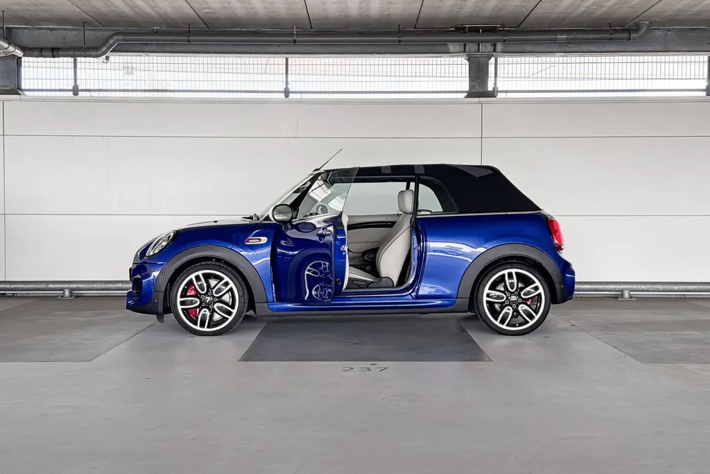 MINI Cooper Cabrio 2.0 John Cooper Works Chili
