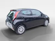 Toyota Aygo 1.0 VVT-i x-play | ACHTERUITRIJCAMERA | 5 DEURS | TELEFOON | AIRCO | ELEKTRISCHE RAMEN |