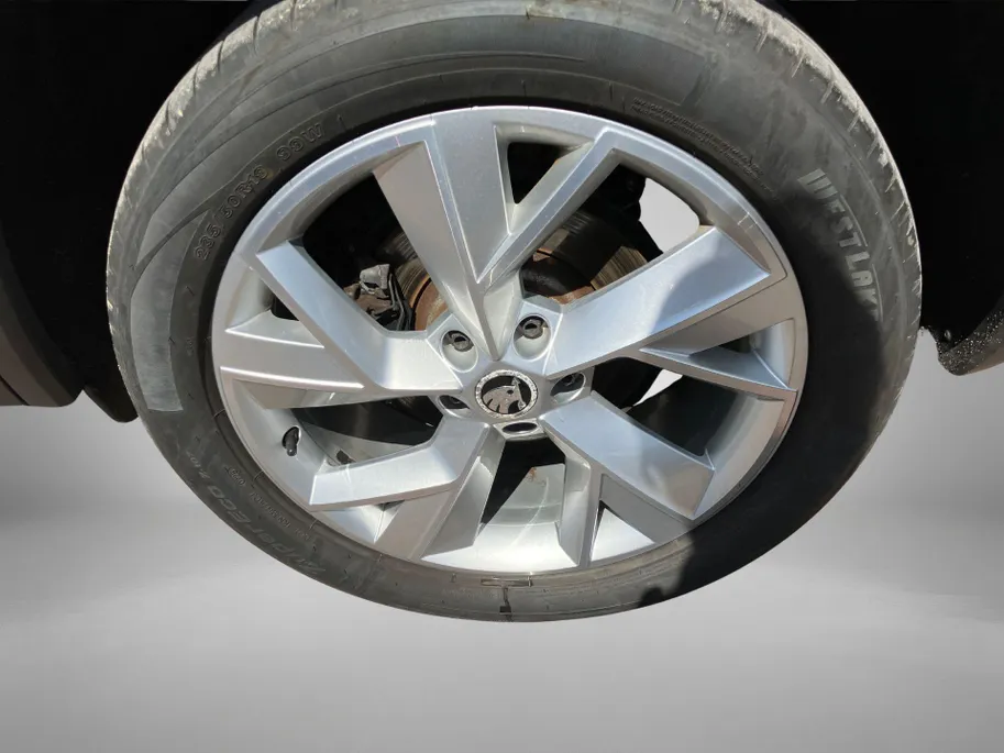Škoda Kodiaq 1.5 TSI 150PK DSG Business Edition Plus 7p. Navigatie · Trekhaak · 360°Camera + Parkeersensoren ·