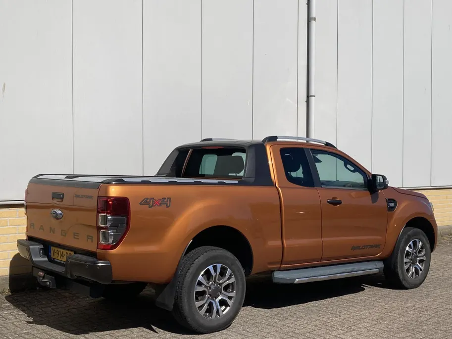 Ford Ranger 3.2 5-cilinder TDCi 200 pk 4WD Wildtrak Supercab Adaptieve Cruise Control - Navigatie - Trekhaak- afsluitbare Rollertop