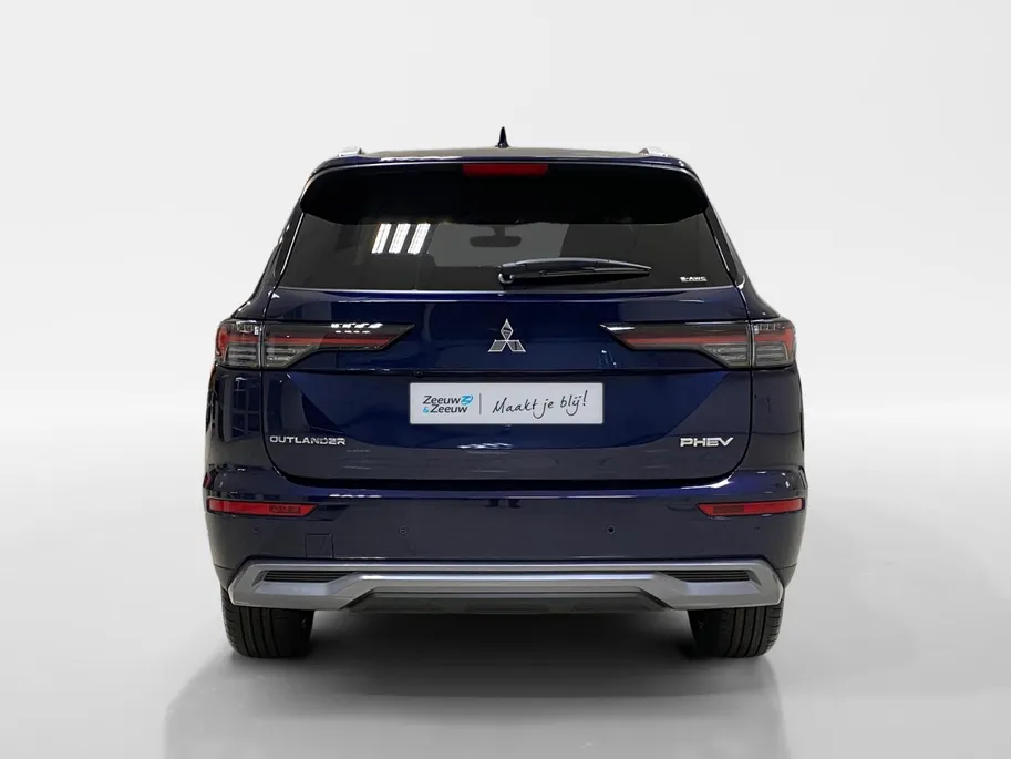 Mitsubishi Outlander 2.4 PHEV | INTENSE +| DIRECT LEVERBAAR | PRIJS INCL €6.000,- INTRODUCTIE KORTING |