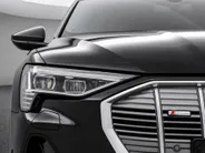 Audi e-tron 55 quattro 95 kWh 408pk S Edition · SOH 96,8% · Camera · Luchtvering · Afneembare Trekhaak · Head-Up Display · Elek. Achterklep · Stoelverwarming · 20'Velgen ·