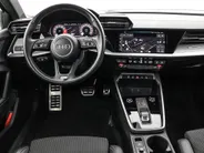 Audi A3 Sportback 35 TFSI 150pk S-Tronic S Edition · Camera · Apple/Android Car Play · Stoelverwarming · Parkeer assistent · Sportstoelen · Garantie t/m 13-06-2027 of 100.000km