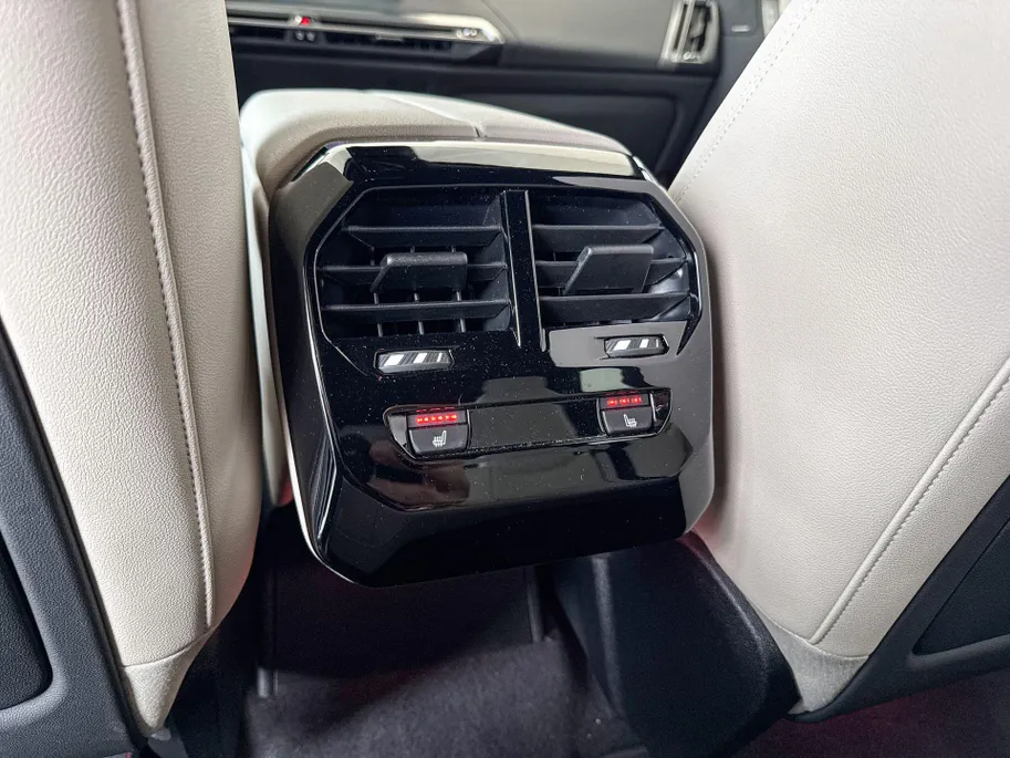 BMW iX xDrive45 Innovation Pack