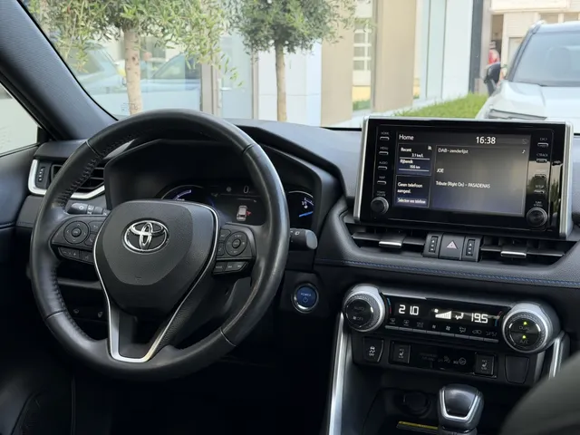 Toyota RAV4 2.5 Hybrid Bi-Tone | Stoel & stuurverwarming | Leder