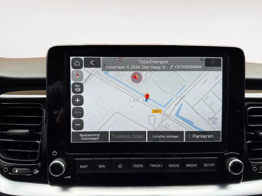 Kia Stonic 1.0 T-GDi MHEV DynamicPlusLine Automaat |  Navi | Apple Carplay/Android Auto | Metallic lak | Stoel & stuurverwarming | Fabrieksgarantie t/m 11-8-2032 + 3x 1 jaar* | NAP