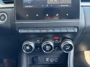 Renault Captur 1.6 E-Tech plug-in hybrid 160 techno | Apple Carplay / Android Auto | Climate Control | 17' Lichtmetaal | Cruise control