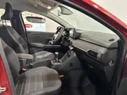 Dacia Sandero 100PK TCe Bi-Fuel Essential | 1e eigenaar | Trekhaak | Airco | Bluetooth | Parkeersensoren | Cruise Control | LED Koplampen | Camera | Lichtmetalen Velgen |