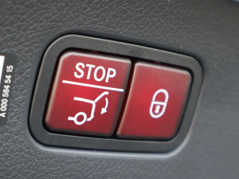 Mercedes-Benz GLC 300e 4MATIC Business Solution AMG l Keyless l Stoelverwarming l Memory