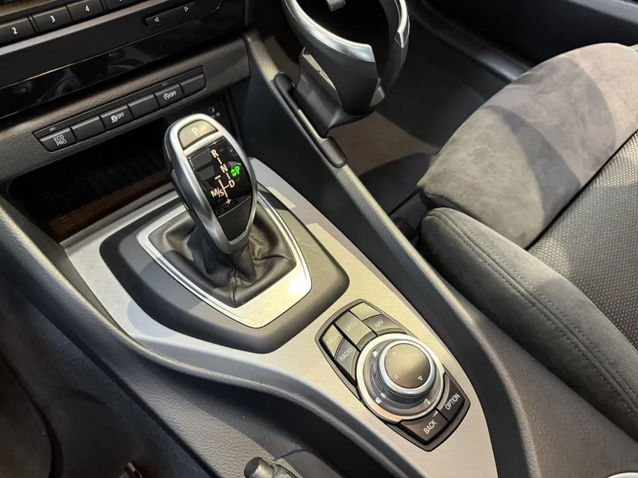 BMW X1 sDrive 20i 184PK Automaat Limited Series met M-Pakket en Panoramadak