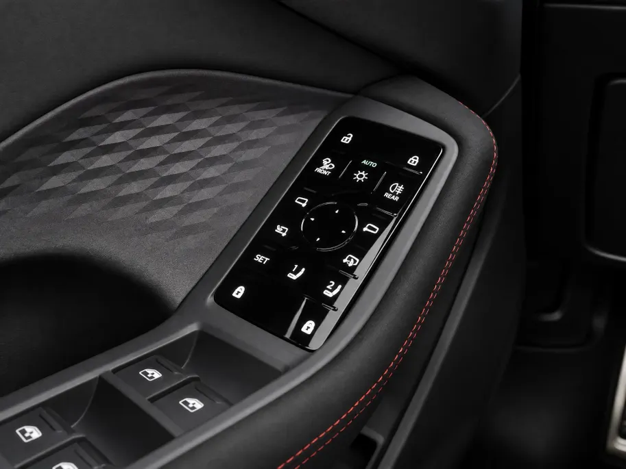 Audi RS5 Limousine e-hybrid 639 PK · RS sportuitlaat · Topsnelheid 270 km/h · Head-up display · Panoramadak