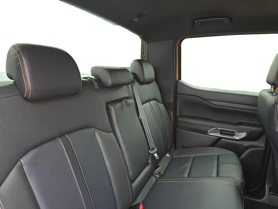 Ford Ranger Wildtrak 2.3 PHEV 279pk | 5 Zits | 1e Eigenaar  | Elektrische rollertop | Trekhaak | Achteruitrijcamera |  3500Kg Trekgewicht | Fabrieksgarantie! |