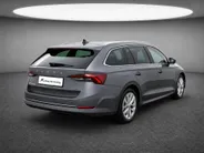 Škoda Octavia Combi 1.5e-TSI/150PK Business Edition Plus · Navigatie · Apple/Android Car Play · Camera + Parkeersensoren · Stoelverwarming ·