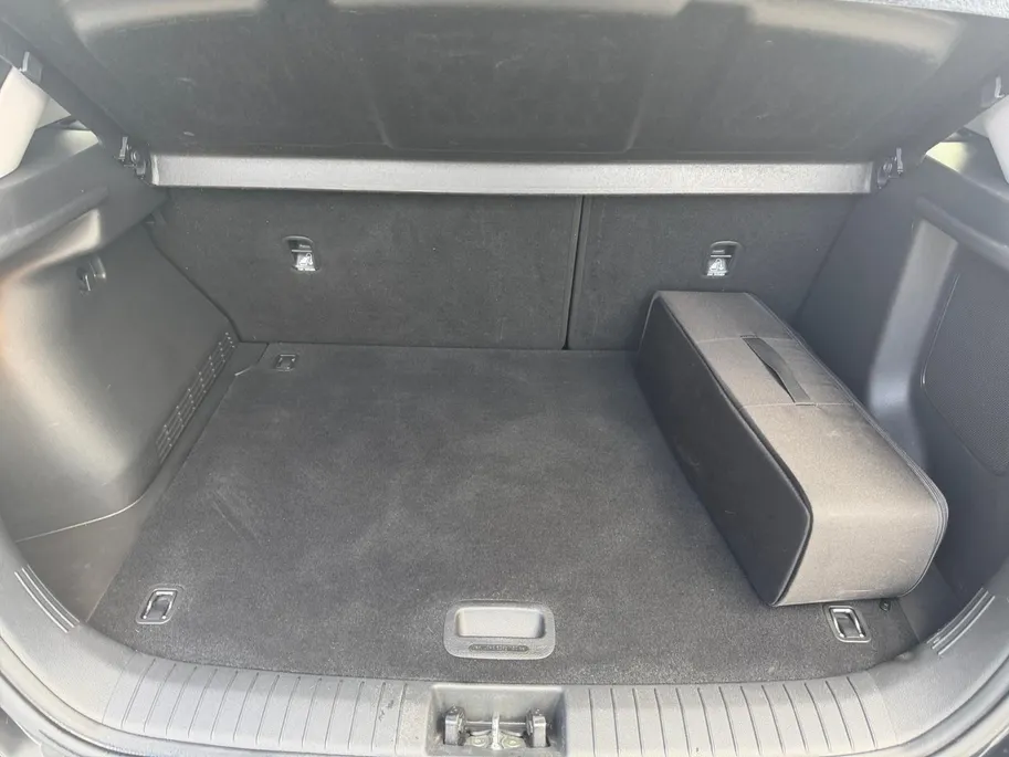 Hyundai Kona EV Fashion Design 39 kWh | Zeer nette auto | Dealer onderhouden | SOH 89,7% | Zeer compleet | Stoel & stuurverwarming | Apple Carplay / Android Auto |