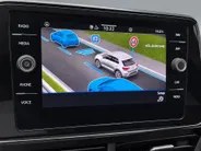 Volkswagen T-Roc 1.5 TSI 150pk DSG R-Line · Panoramadak · Camera · Keyless · Stuur- & Stoelverwarming · Elek. Achterklep · Dodehoeksensor · Garantie t/m 14-07-2027