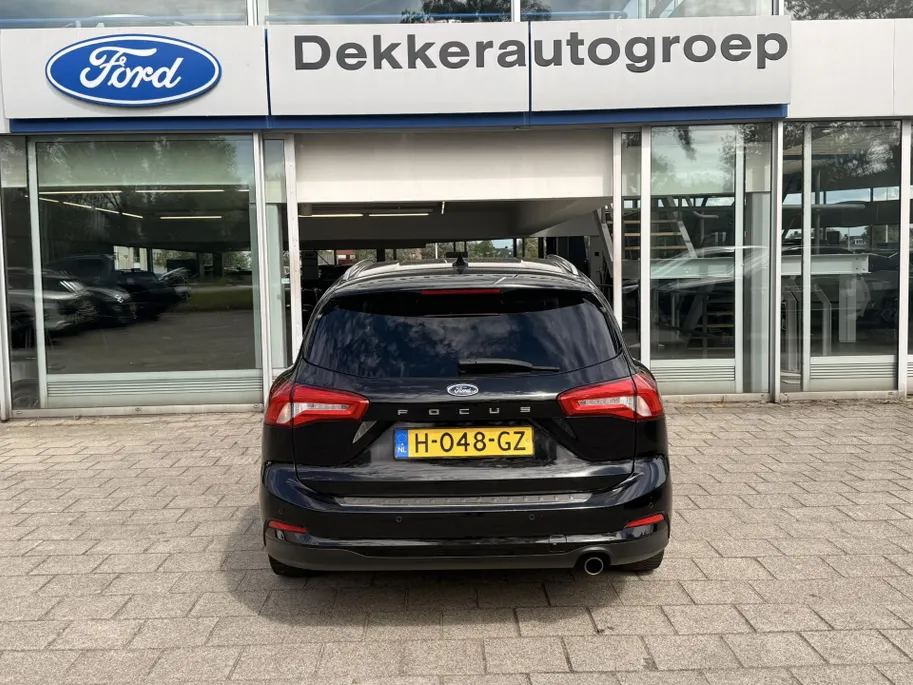 Ford Focus Wagon 1.0 EcoBoost Titanium Business