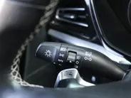 Kia e-Niro DynamicPlusLine 64 kWh | Schuif-/kantel dak | Cruise adapt.| Navi | 17' LM | Stuur-/stoelverwarming | Camera | Clima |