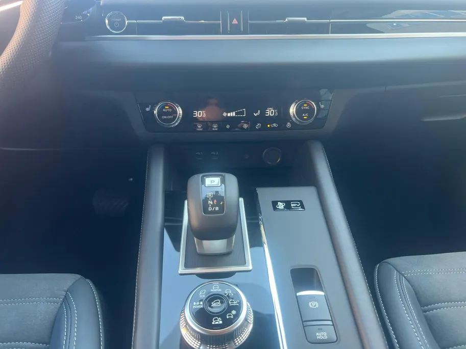 Mitsubishi Outlander 2.4 PHEV Limited Edition Zeer Complete uitvoering| 8 jaar garantie| Snel leverbaar | Totaalprijs op is op.
