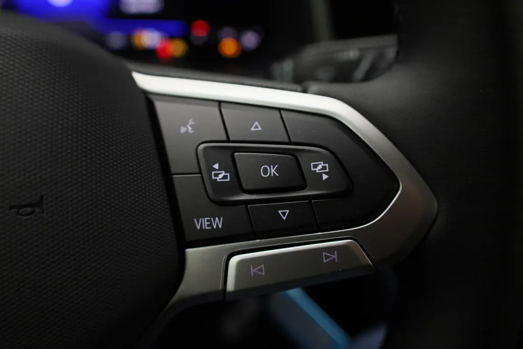 Volkswagen Polo 1.0 TSI 95pk Life Edition · Camera · Apple/Android Car Play · P-Sensoren · 15'' Inch · MEGA Sale ·