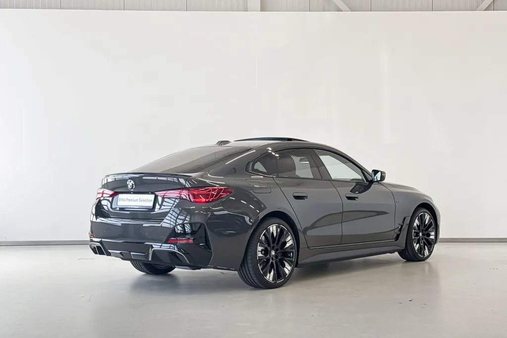 BMW i4 eDrive35 M Sport Edition M Sportpakket Pro